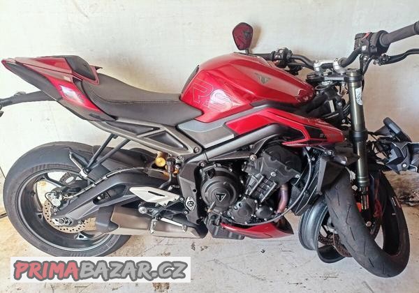 triumph-street-triple-rs