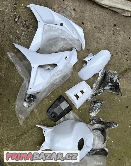 honda-cbr1000rr-2006-2007-nadrz-bocni-plasty-krovka