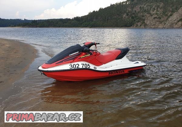 honda-aquatrax-arx-1200-t3-3-mistny-vodni-skutr