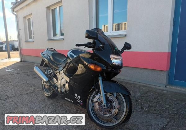 kavasaki-zx-600e