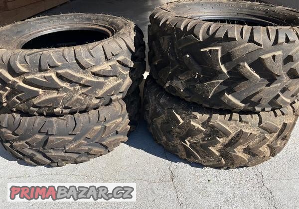 pouzite-pneu-na-ctyrkolku-atv