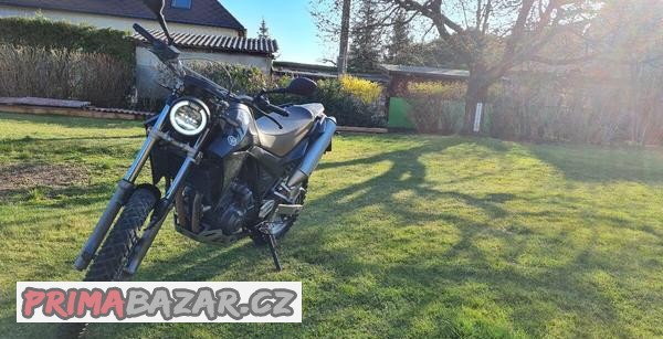 yamaha-xt660r-prestavba-alu-kufry