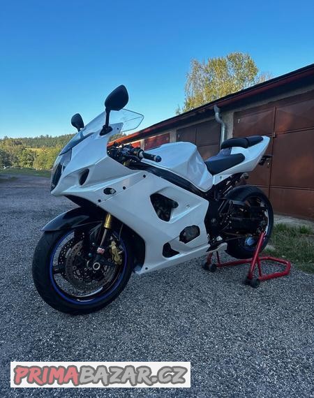 suzuki-gsxr-1000-k3-k4