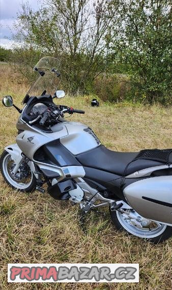 honda-deauville-nt-700