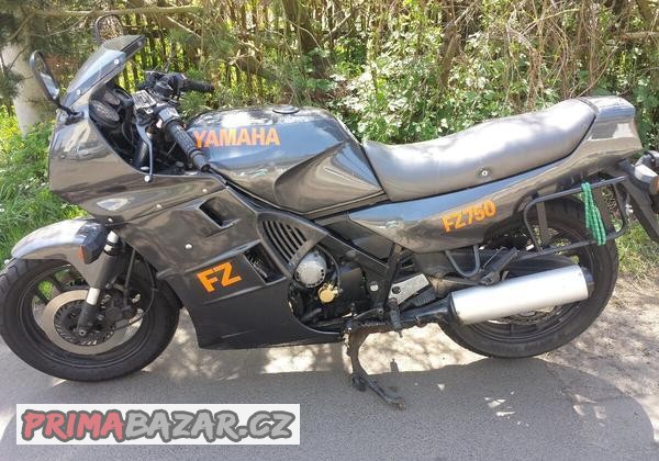 yamaha-fz-750-r-v-85
