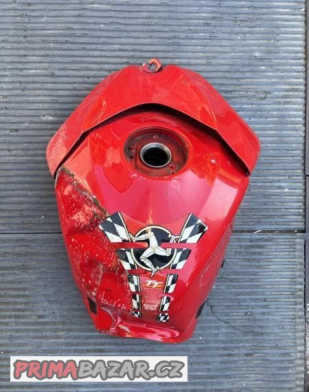 nadrz-suzuki-gsxr-750-k6-suvenyr-do-garaze