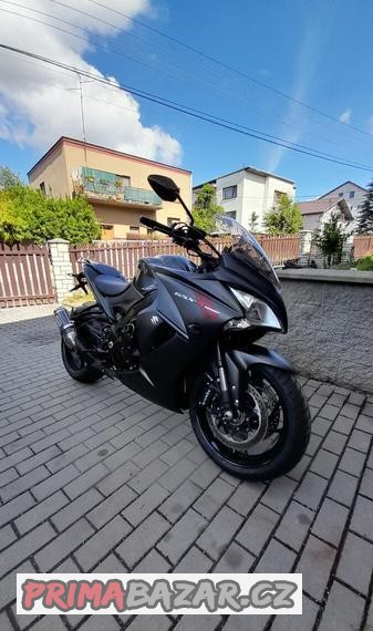 suzuki-gsxs-1000-f