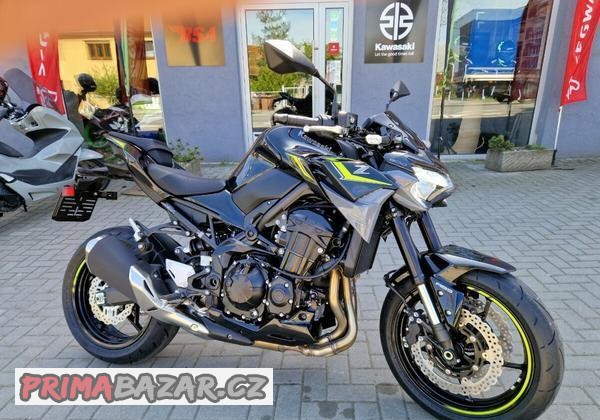 kawasaki-z900-cerna-2024-novy-motocykl