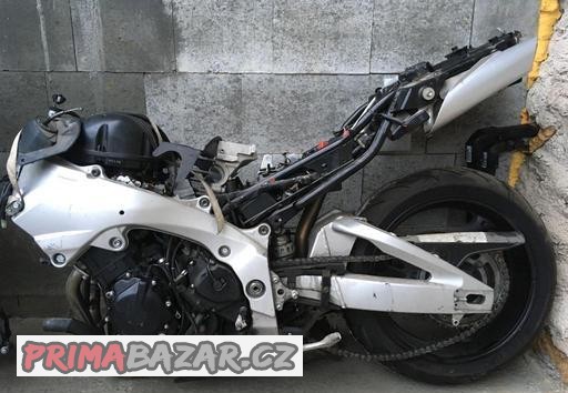 suzuki-gsr-600-r-v-06