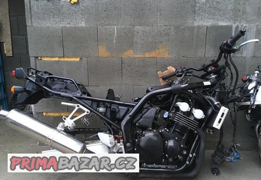 yamaha-fzs-600-fazer-02-03