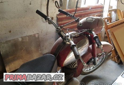 prodam-cz-125-r-v-1962-rarita-s-druhymi-riditky