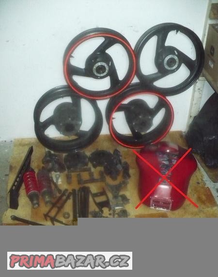 yamaha-fzs-600-fazer-r-98-02-dily-ze-dvou-motorek