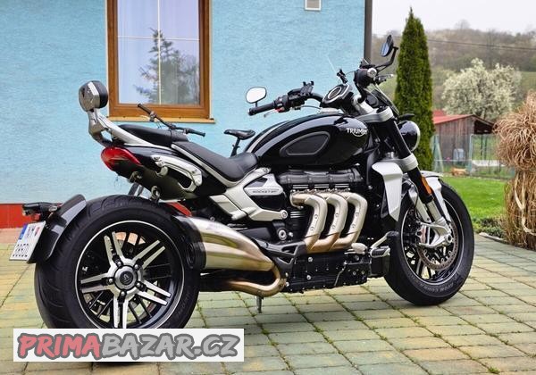 triumph-rocket-3