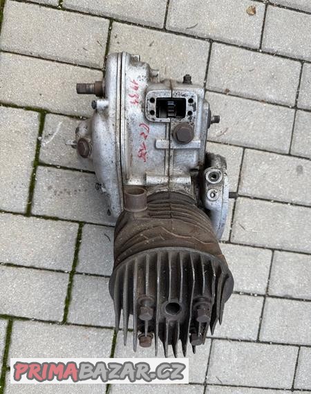 motor-cz-175-predvalecna