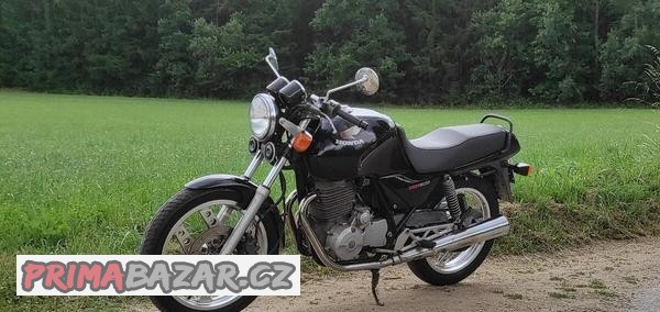 honda-xbr-500-v-peknem-puvodnim-stavu