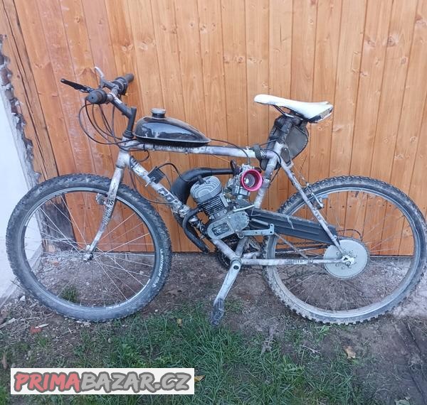 jizdni-kolo-s-motorem-sada-motoru