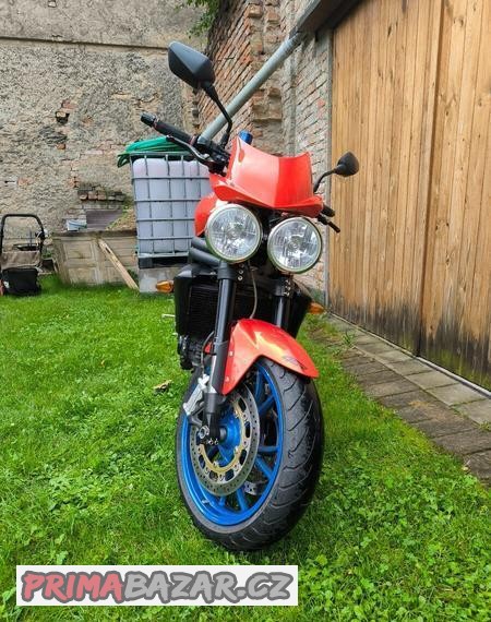 triumph-speed-triple-1050