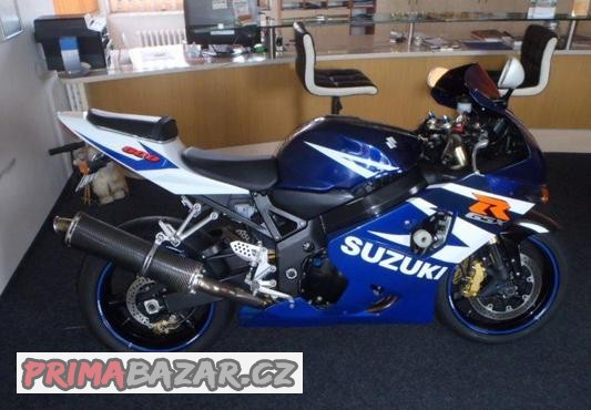 suzuki-gsx-r600-88kw-servisni-knizka-top-stav