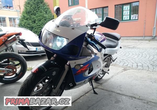 podam-suzuki-gsx-r-600-srad-r-v-1999