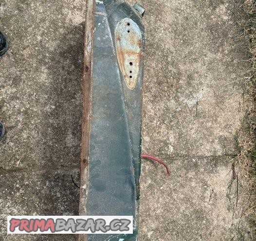 podsedlovy-plech-cz-175-502-skutr-prase