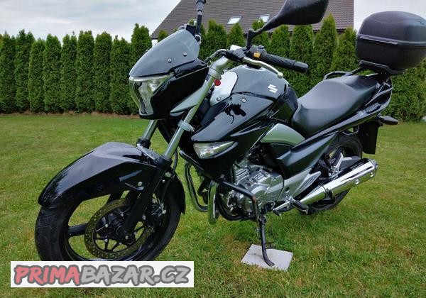suzuki-inazuma-250-r-v-2015