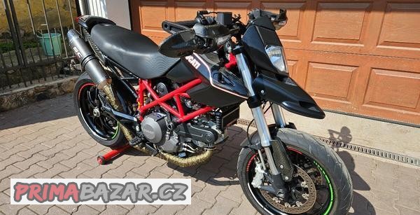 ducati-hypermotard-796