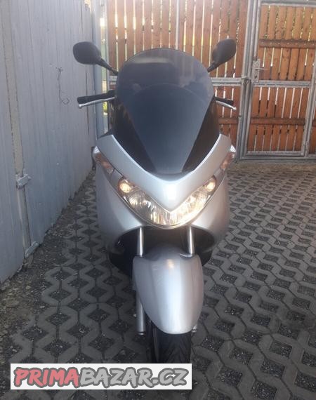 suzuki-burgman-125