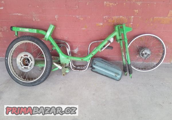 dily-moped-abbeta