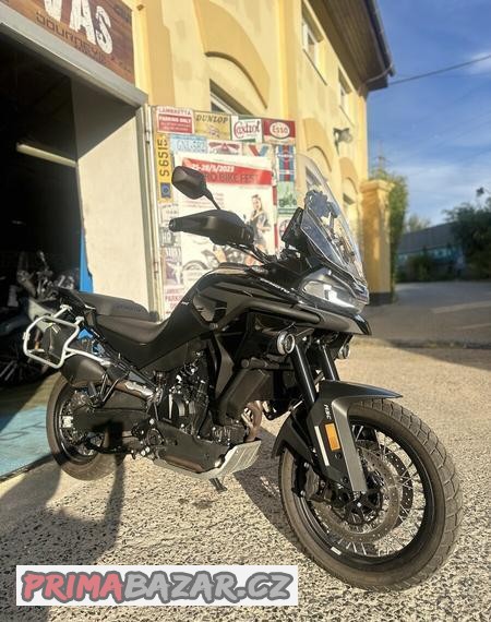 cfmoto-800mt-explore-predvadecka-dph-skladem