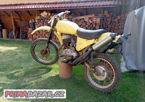 motorka-250ccm-cross-veteran