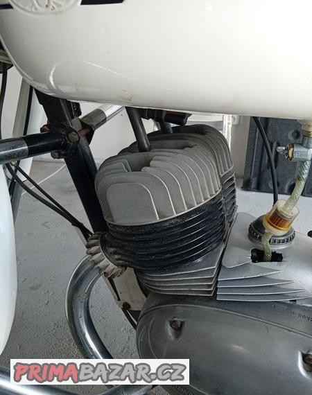 jawa-350-panelka