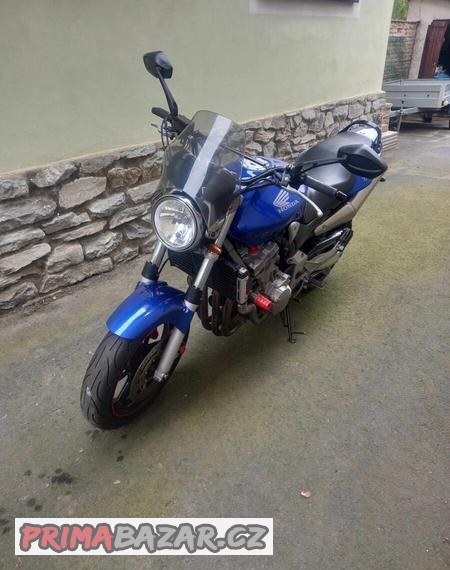 honda-hornet-900f-2002