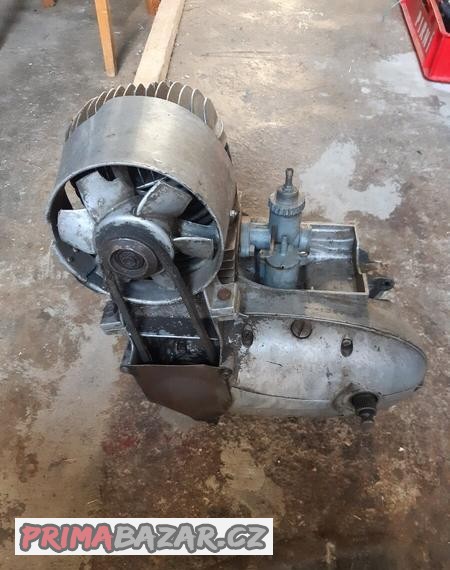 motor-cz-501-s-dynamem-skutr-prase