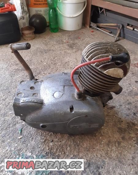 Čz 125T 1948 motor
