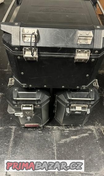 kufry-original-triumph-800-1200-sedi-na-ktm-790