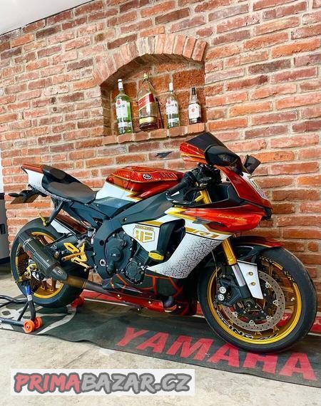 yamaha-r1