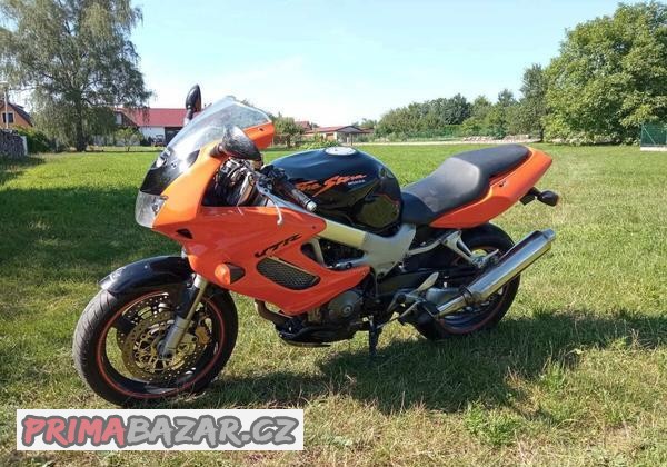 honda-vtr-firestorm