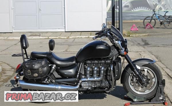 triumph-rocket-iii-roadster-2015