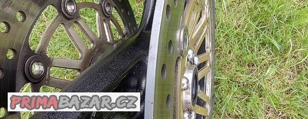 honda-vtr-1000f-pravy-predni-brzdovy-kotouc