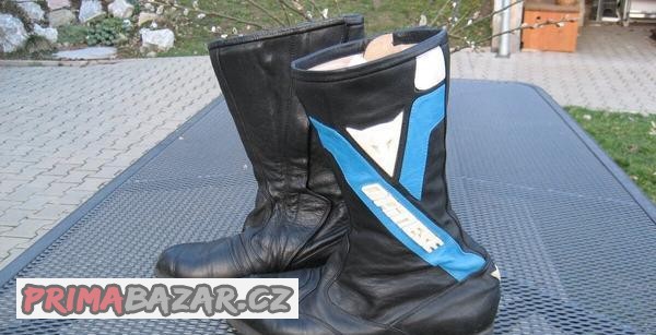 Dámské kožené boty Dainese . velikost 39.