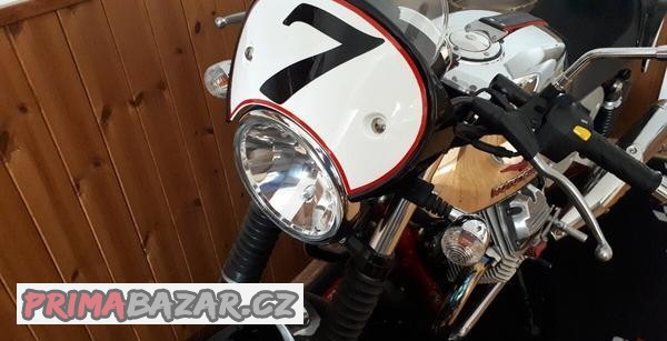 moto-guzzi-v7