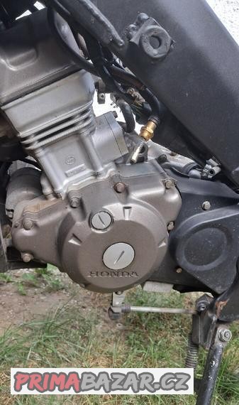 honda-cbr-125-veskere-dily-z-teto-moto