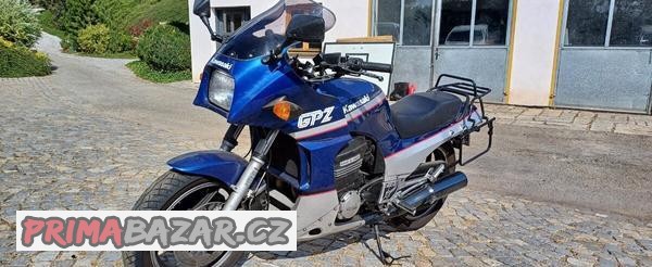 kawasaki-gpz-900r