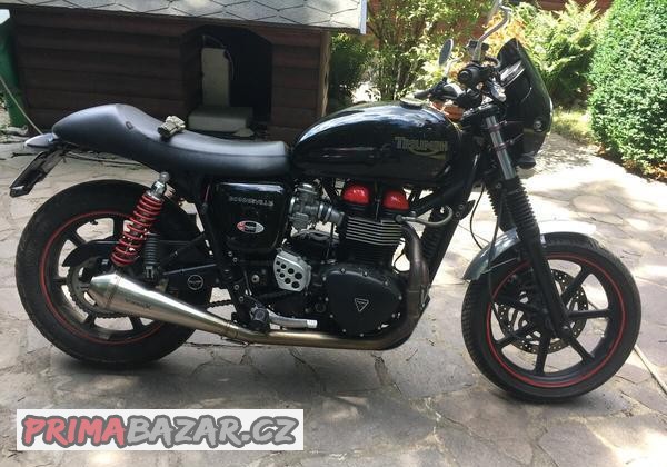 triumph-bonneville