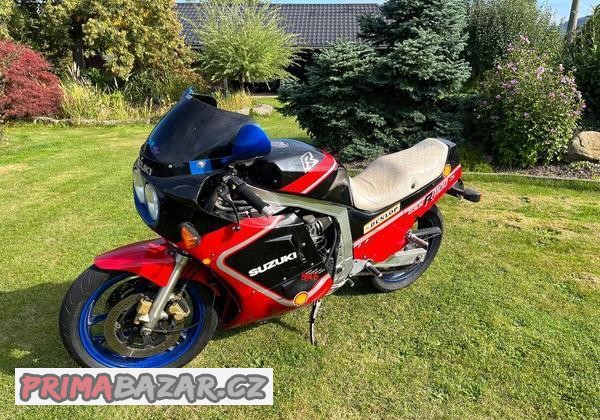 suzuki-gsxr-1100