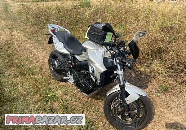 bmw-800