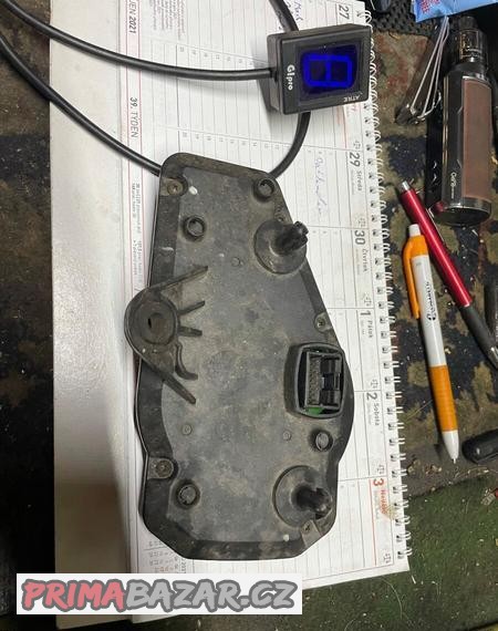 budiky-suzuki-gsxr-750-00-03