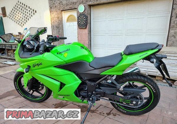 kawasaki-ninja-250r-rezervovano