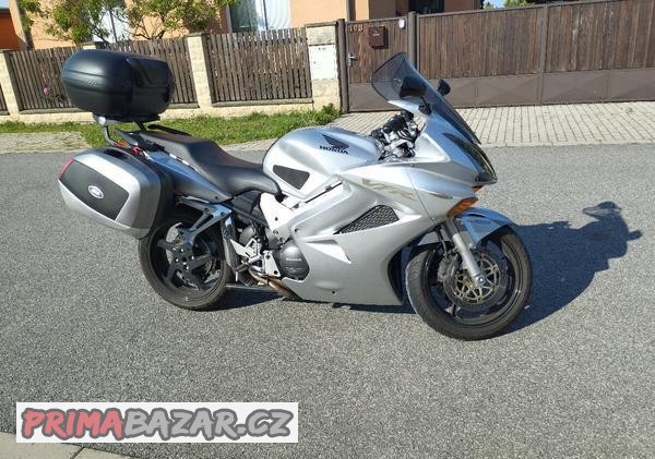 honda-vfr-800-vtec-80kw-v-provozu-od-2003