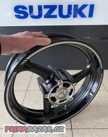 suzuki-hayabusa-2016-predni-rafek